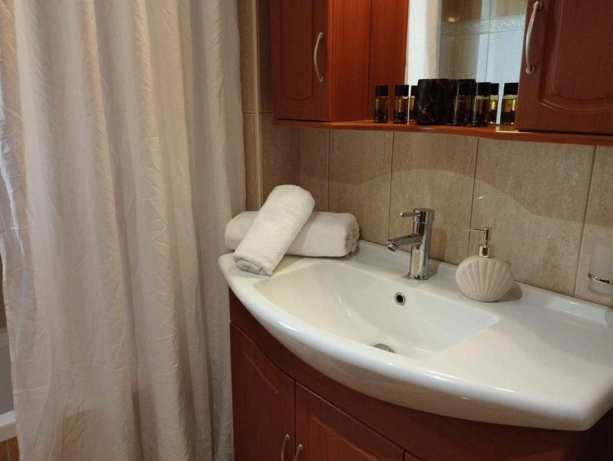 Istamos Apartment Stamni Экстерьер фото